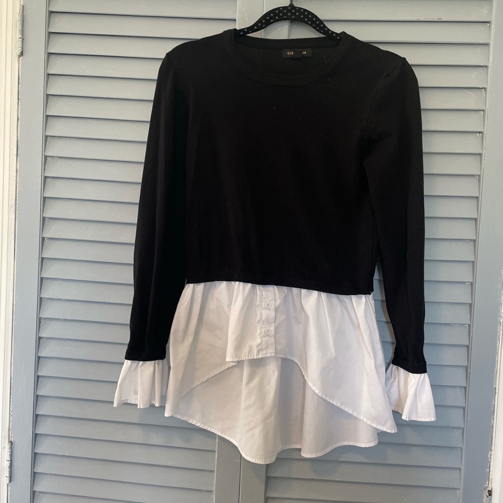 QED London sweater blouse, size US4/UK8, never been worn